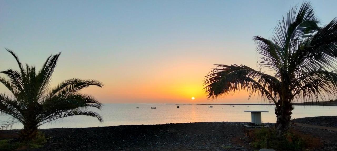 Apartamento Con Encanto En La Playa Frente Al Mar "Posada Rent House" Puerto del Rosario  Esterno foto